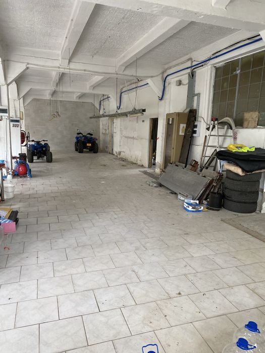 Inchiriez depozit,productie sau service auto 200 m2