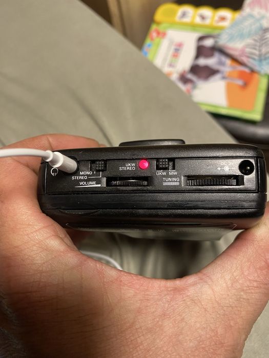 Casetofon cu căști si radio