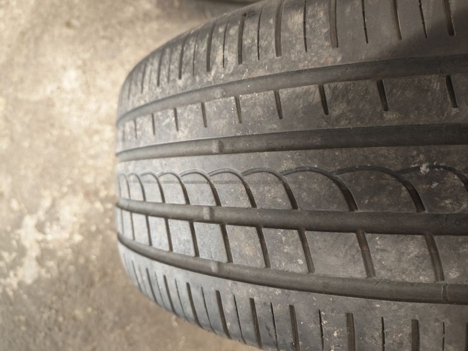 255.40.19 PIRELLI   P ZERO