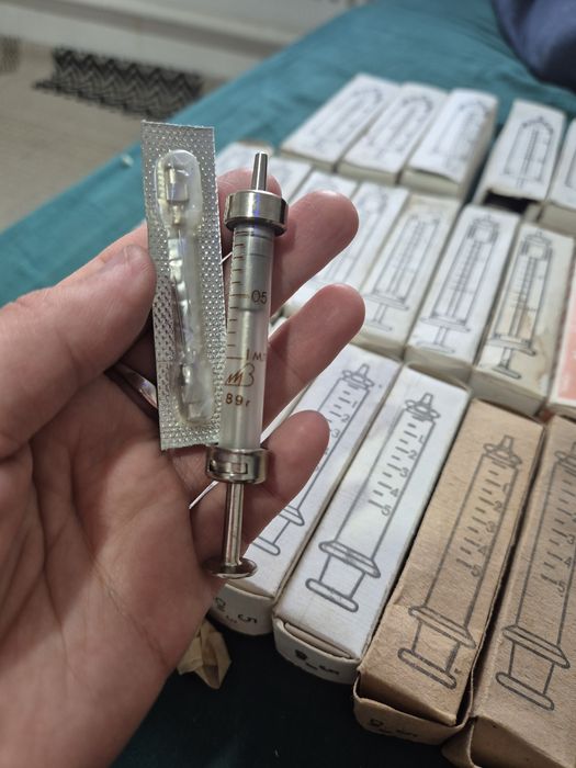 Шприц много разовый