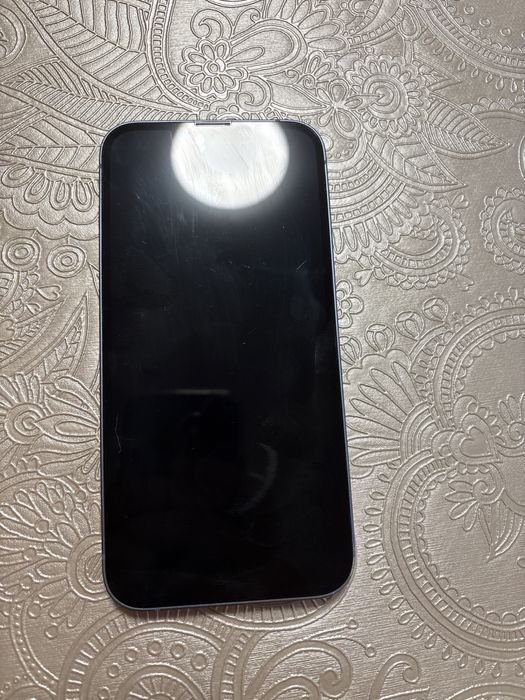 Iphone 14 culoare baby blue