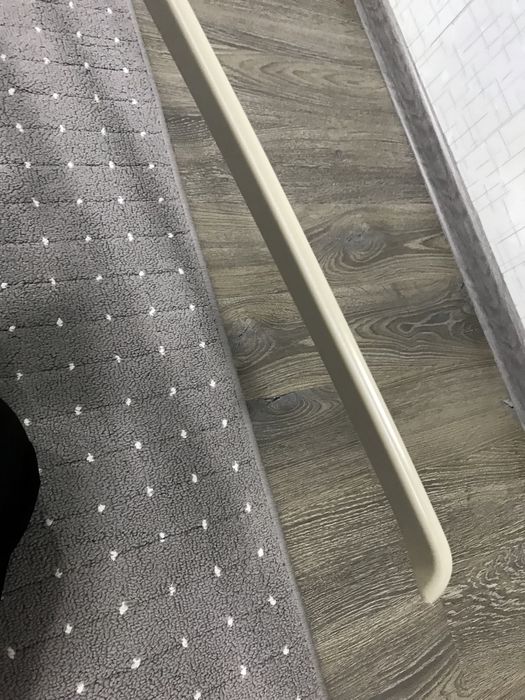 Мерседес бенз Е212 лабовой спойлер