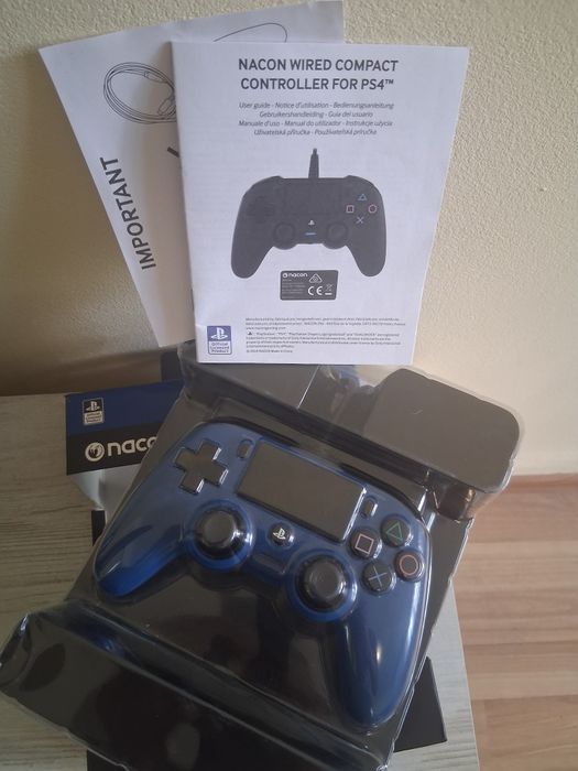 Nacon compact controller