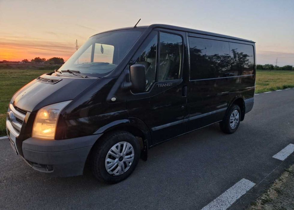 Vând Ford Transit 2.2 125 cp