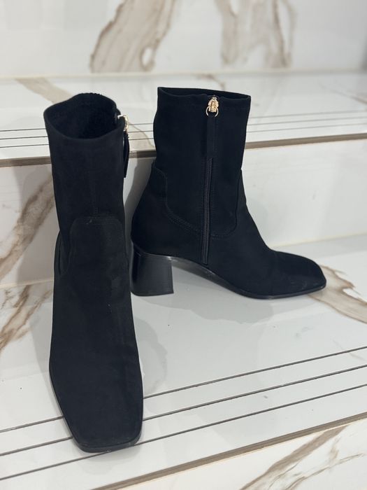 Велурени Дамски боти на ZARA