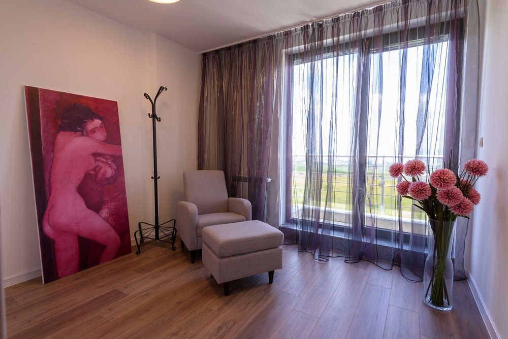 Дава се под наем Четиристаен апартамент в София, Симеоново - 156 кв.м за 2300 € - Снимка #3