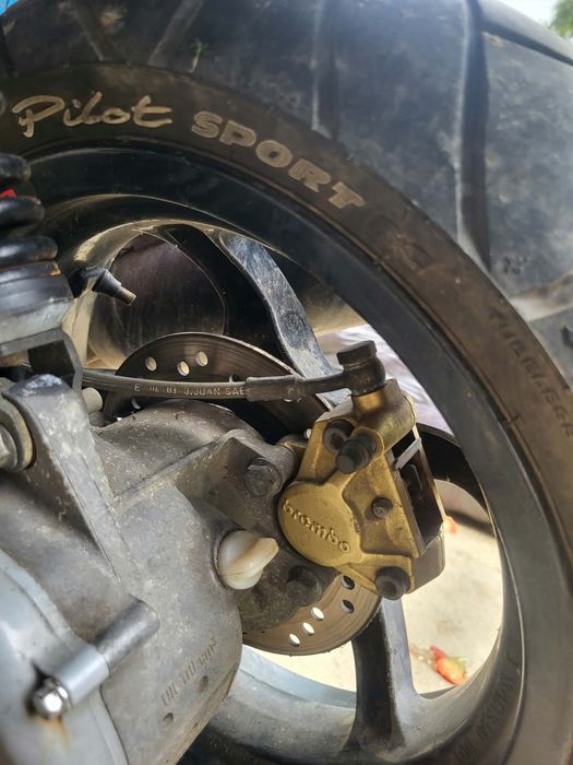 Vând,  Yamaha aerox,mesaje doar la numarul de telefon