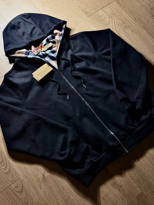 Burberry зипка весенняя