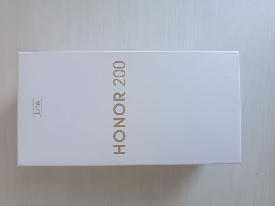 Срочно продам телефон/ Honor 200 lite