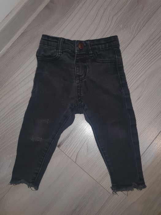 Blugi bebe 6-12 luni