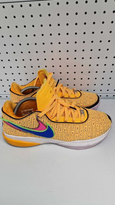 Оригинални мъжки маратонки- Nike Lebron XX