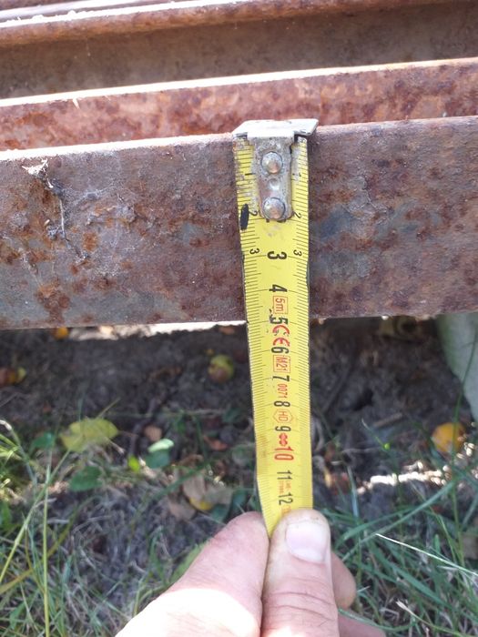 Profile metalice tip "U"