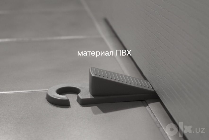 Фиксатор дверей напольный с крючком (дверной стопор])