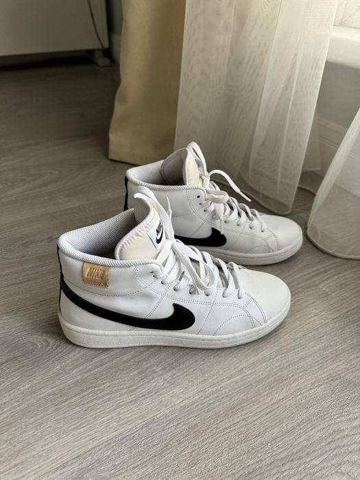 Кроссовки nike женские