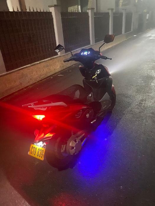 Vând scuter electric