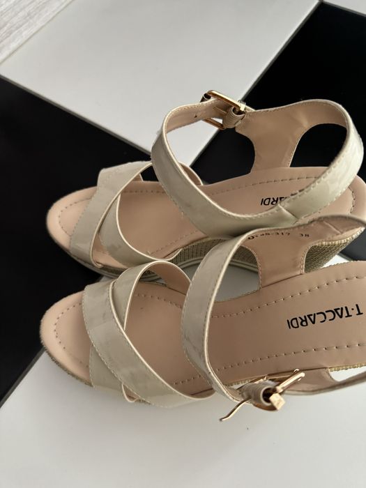 Прдам обувь женскую