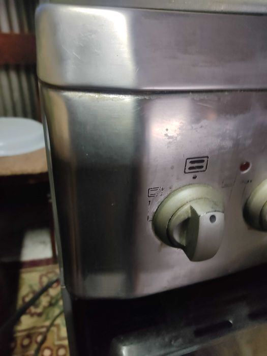 Комбинированная плита газовая и электрическая. 20000