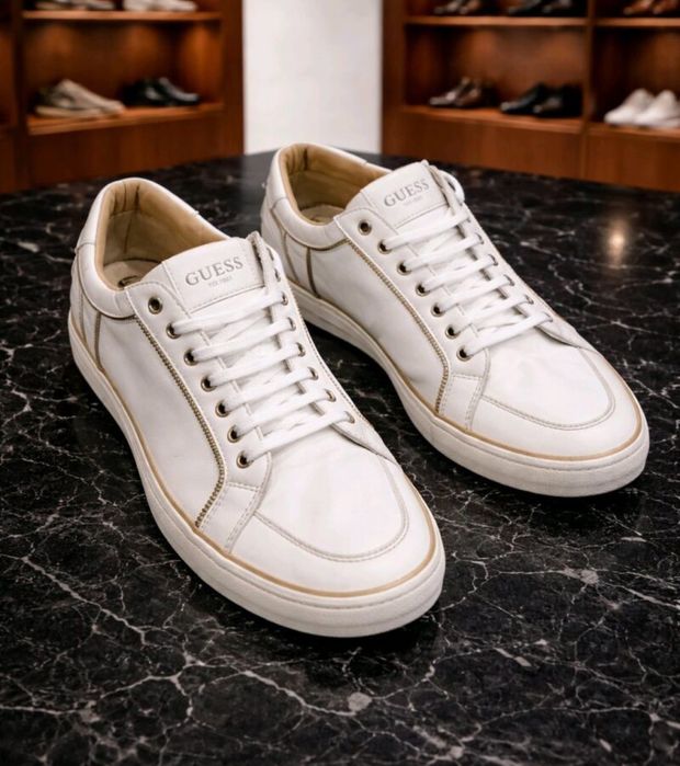 Guess кожени сникърси N 44