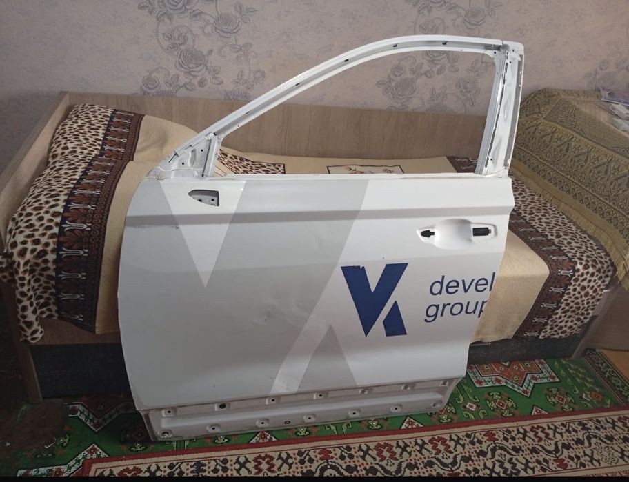Дверь левая водительская Bestune 1.5T
