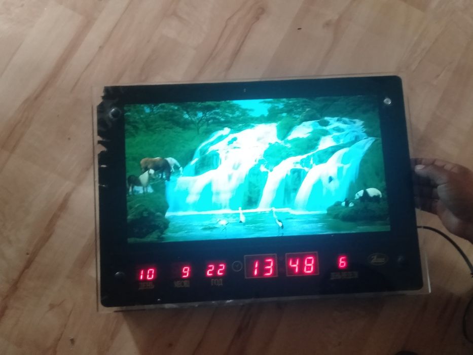 Продам светильник и часы