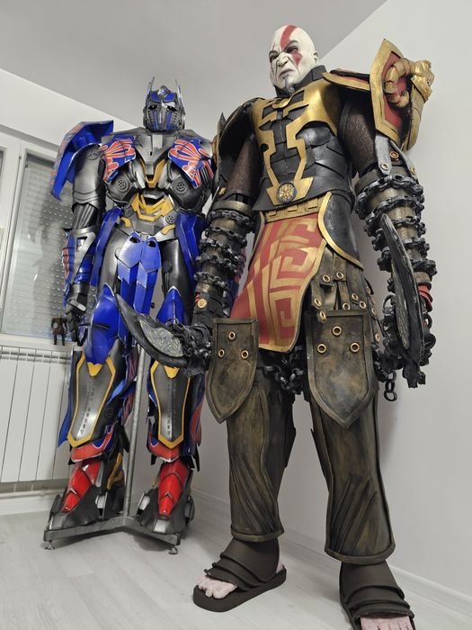 Vand costume robot kratos