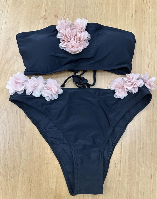 Дамски  бански от две части с 3Д цветя