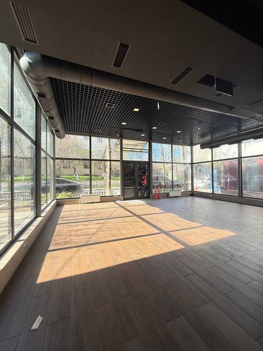 Помещение под лаунж, магазин, кондитерская