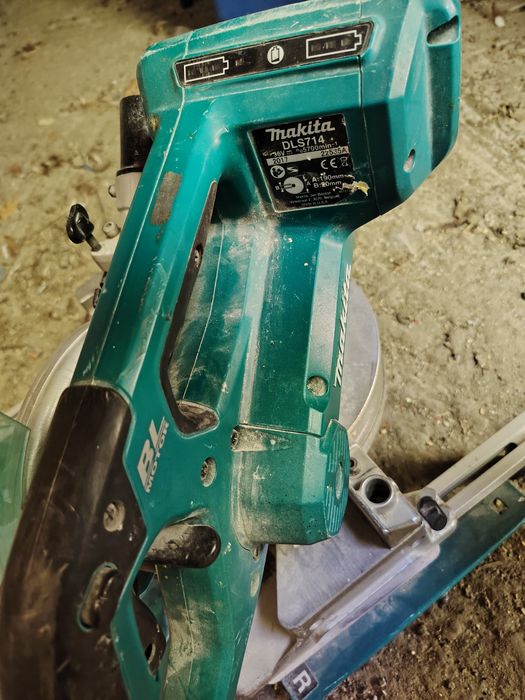 Circular Makita DLS714