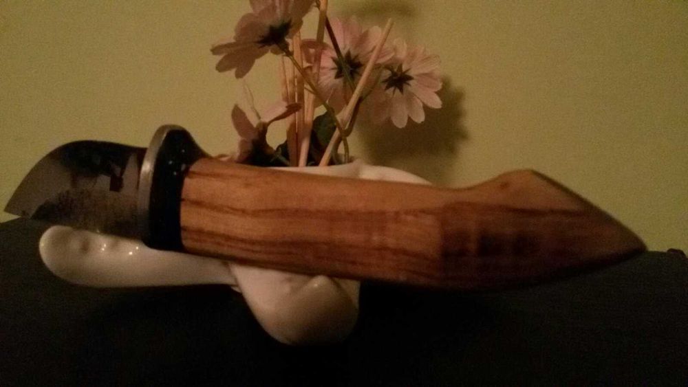 Продавам - Ръчна изработка нож Стомана D2 60hrc