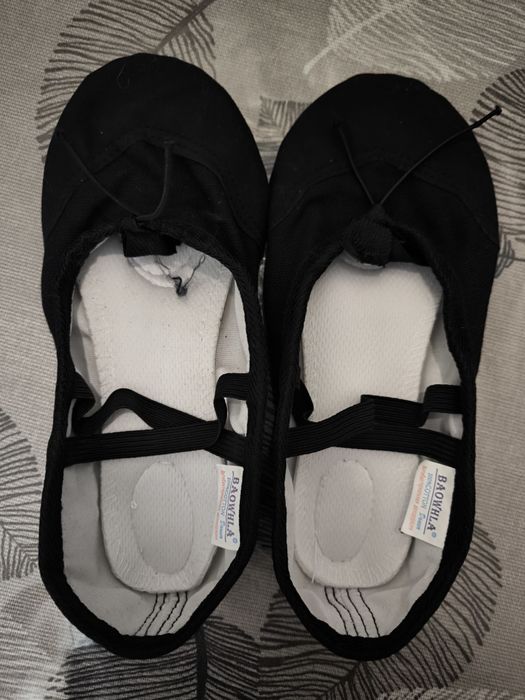 Балетки новые на мальчика-девочку