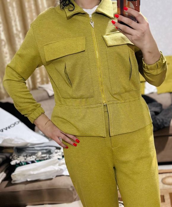 Женский костюм размер 48