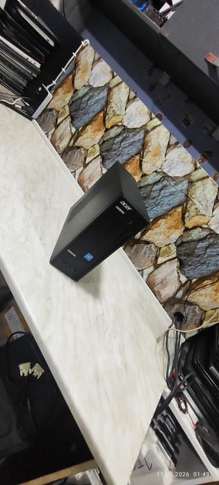 Компактный системный блок Acer