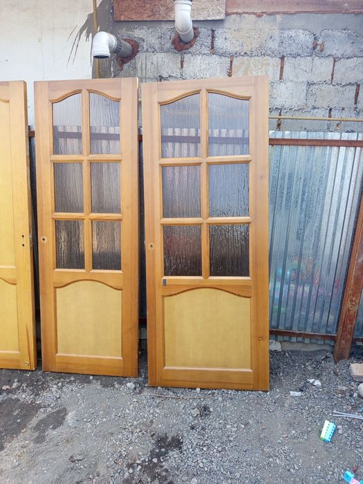 Продам двери б/у