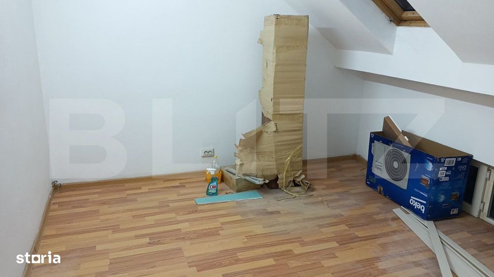Spatiu de inchiriere, 3 camere, 89 mp, zona piata din centru