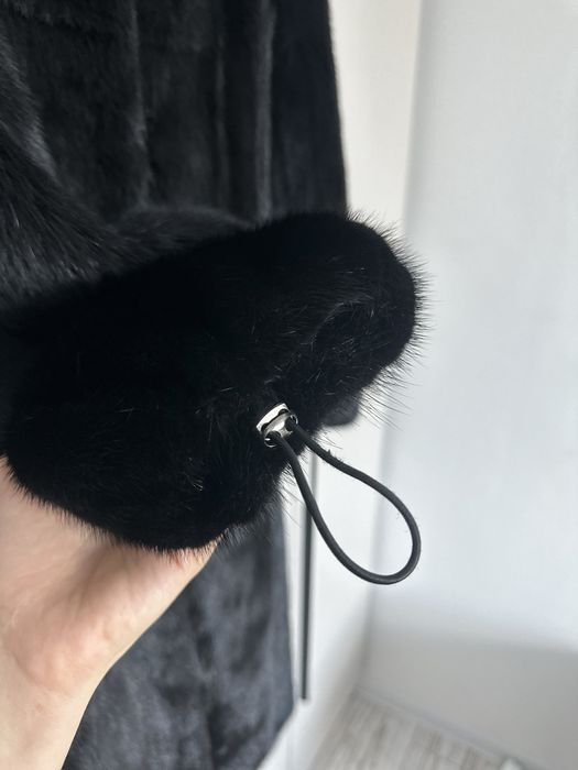 Продам норковую шубу