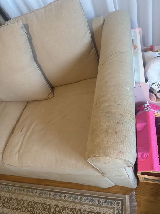 Canapea ikea nu este extensibila