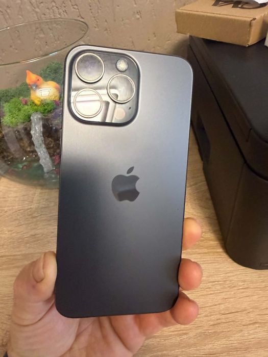 Apple 15 pro max