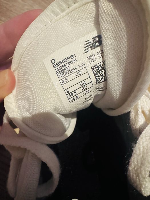 КроссовкNew balance 550