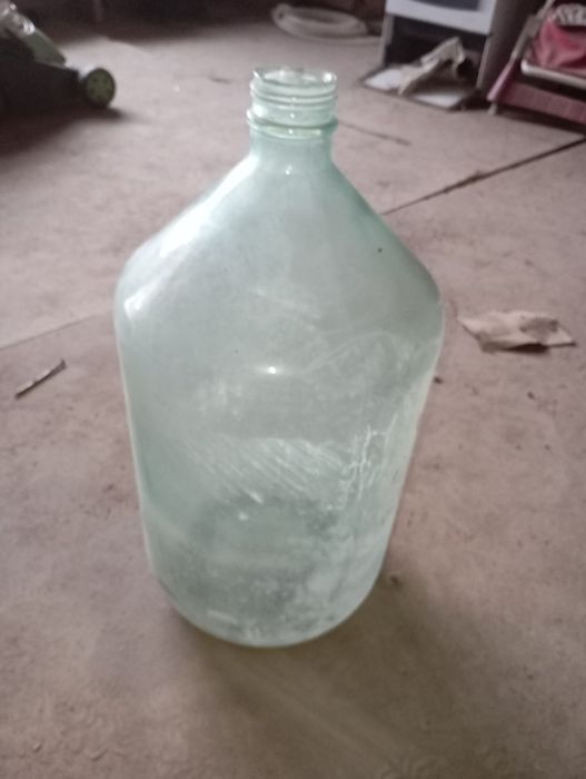 Бутыль 20литров      .