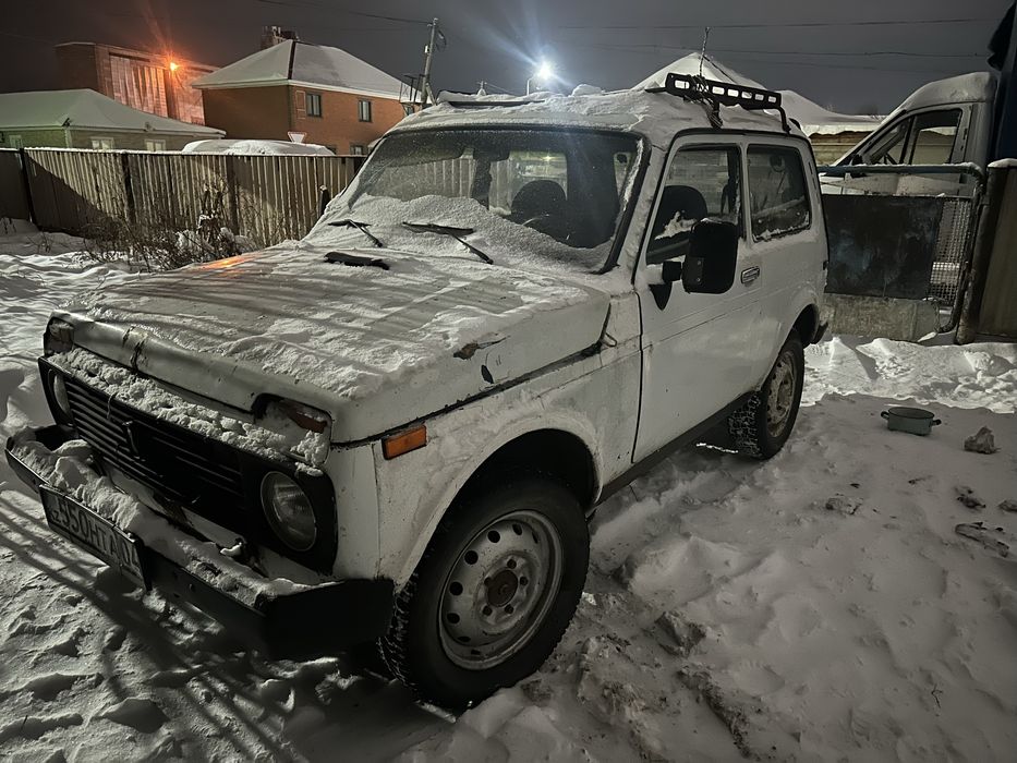 Продам Ниву 3 дверный