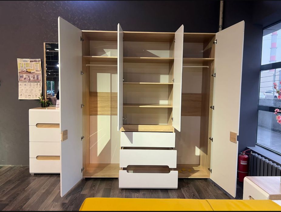 Продам шкаф и камоды