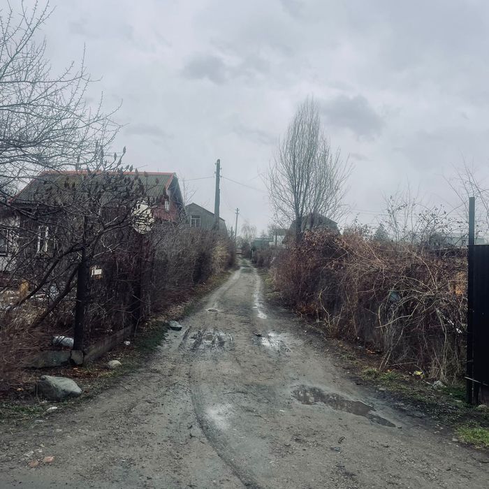 Продам участок в исике 4 сотка