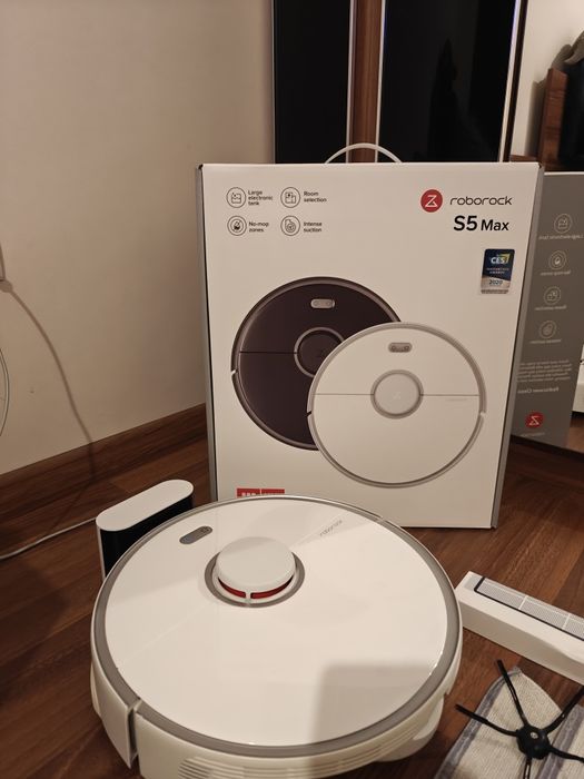 Roborock S5 Max – отлично състояние + нови консумативи