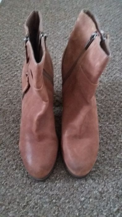 Ghete Vince Camuto