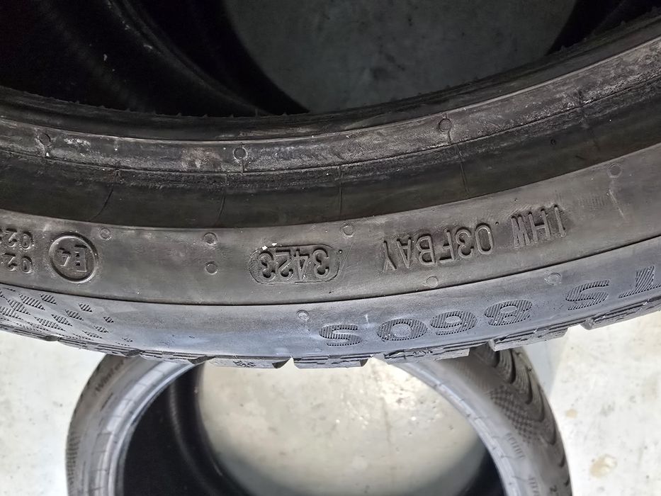 Vând Anvelope iarna 315/30/R22 2buc 276/35/R22 1buc5