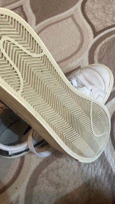 NIKE BLAZER LOW '77 premium