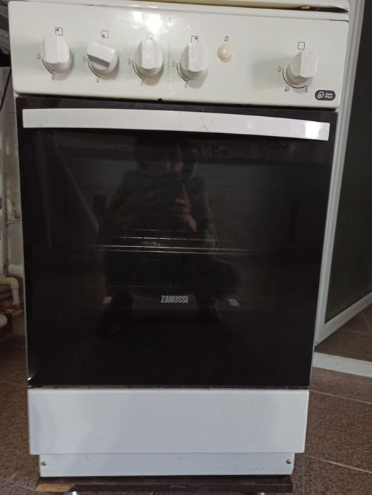 Aragaz pe gaz Zanussi