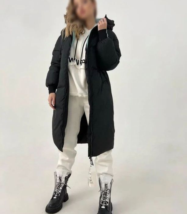 Продаю женскую зимнюю куртку