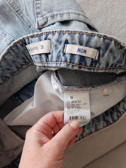 Vand mom jeans ,28