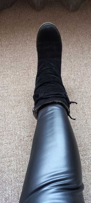 Продам зимние сапоги